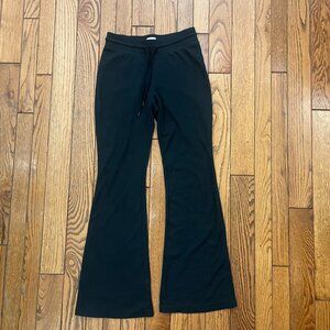 Aritzia Sunday Best Flare Pants Black XS